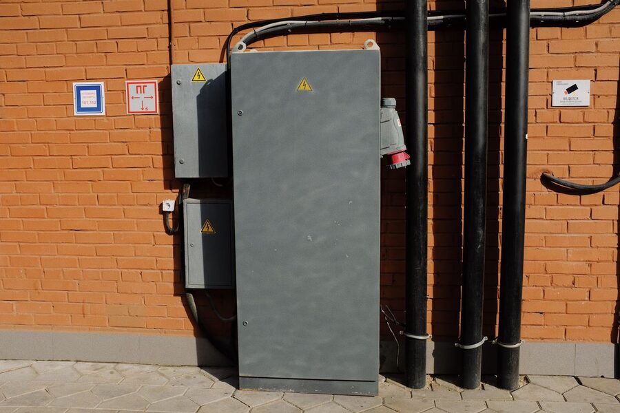 Exterior electrical service box